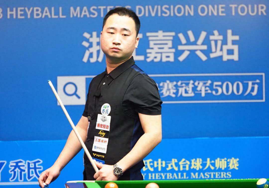 装订的一页 装订的一页